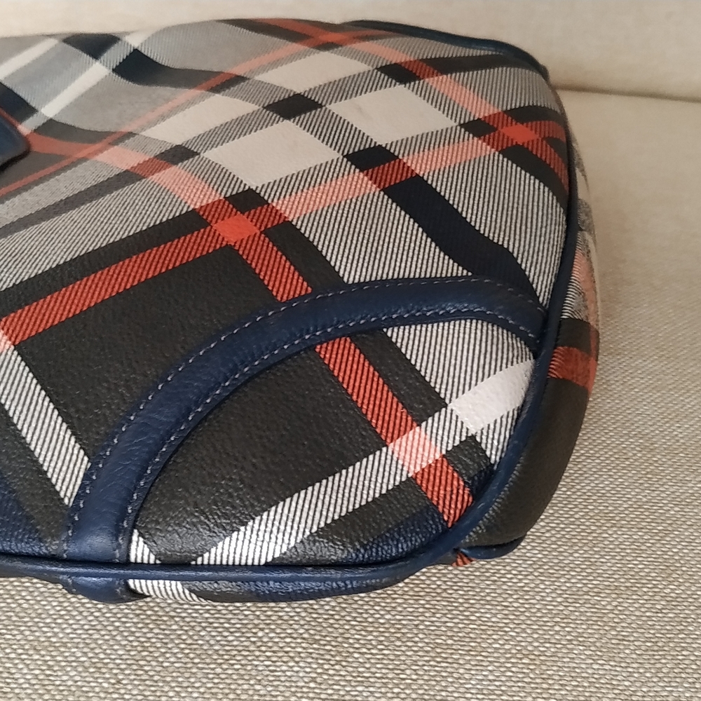 Daks Hobo Bag - Picture 7 of 16